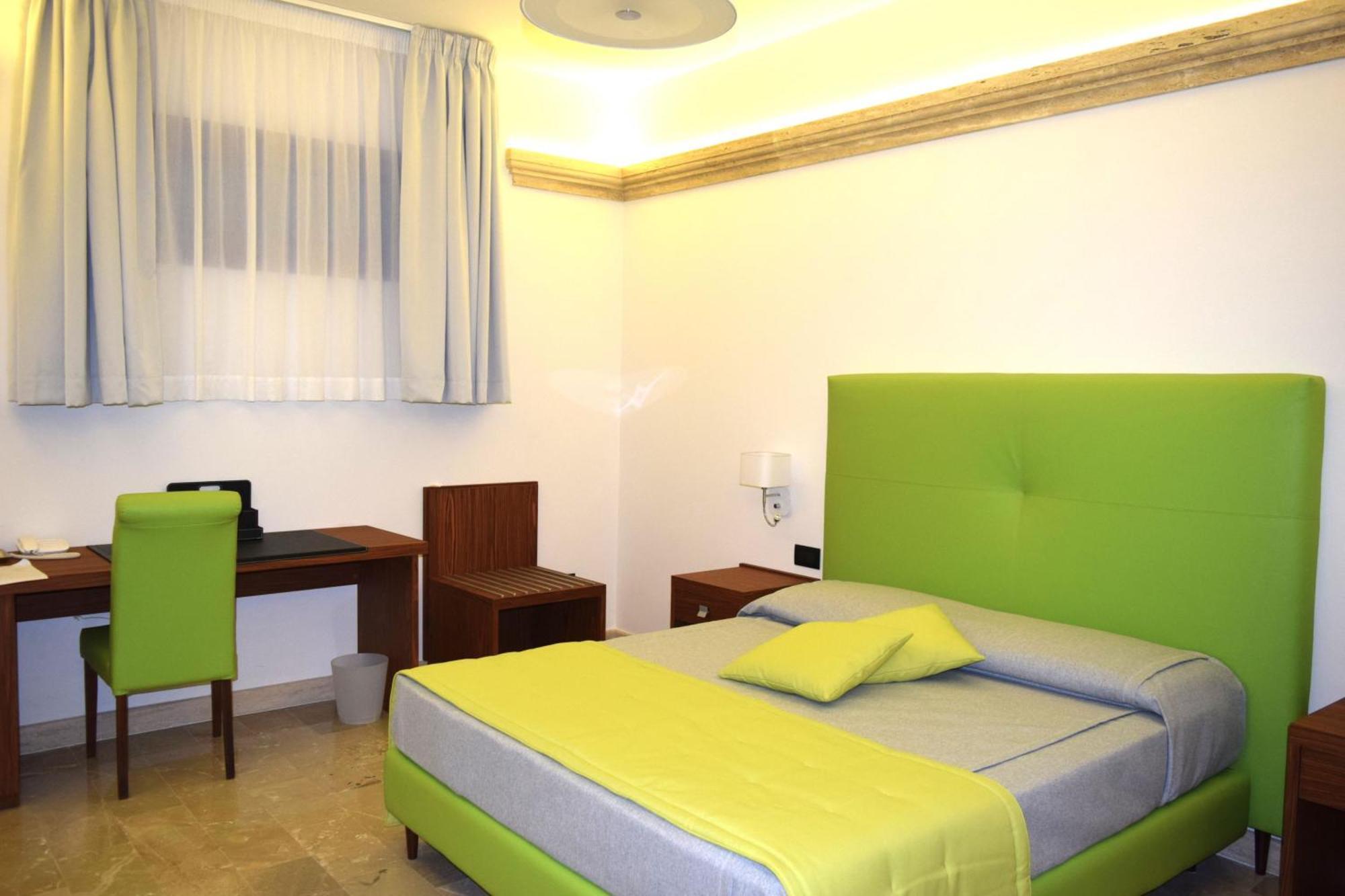 Bhb Hotel มันดูเรีย ภายนอก รูปภาพ