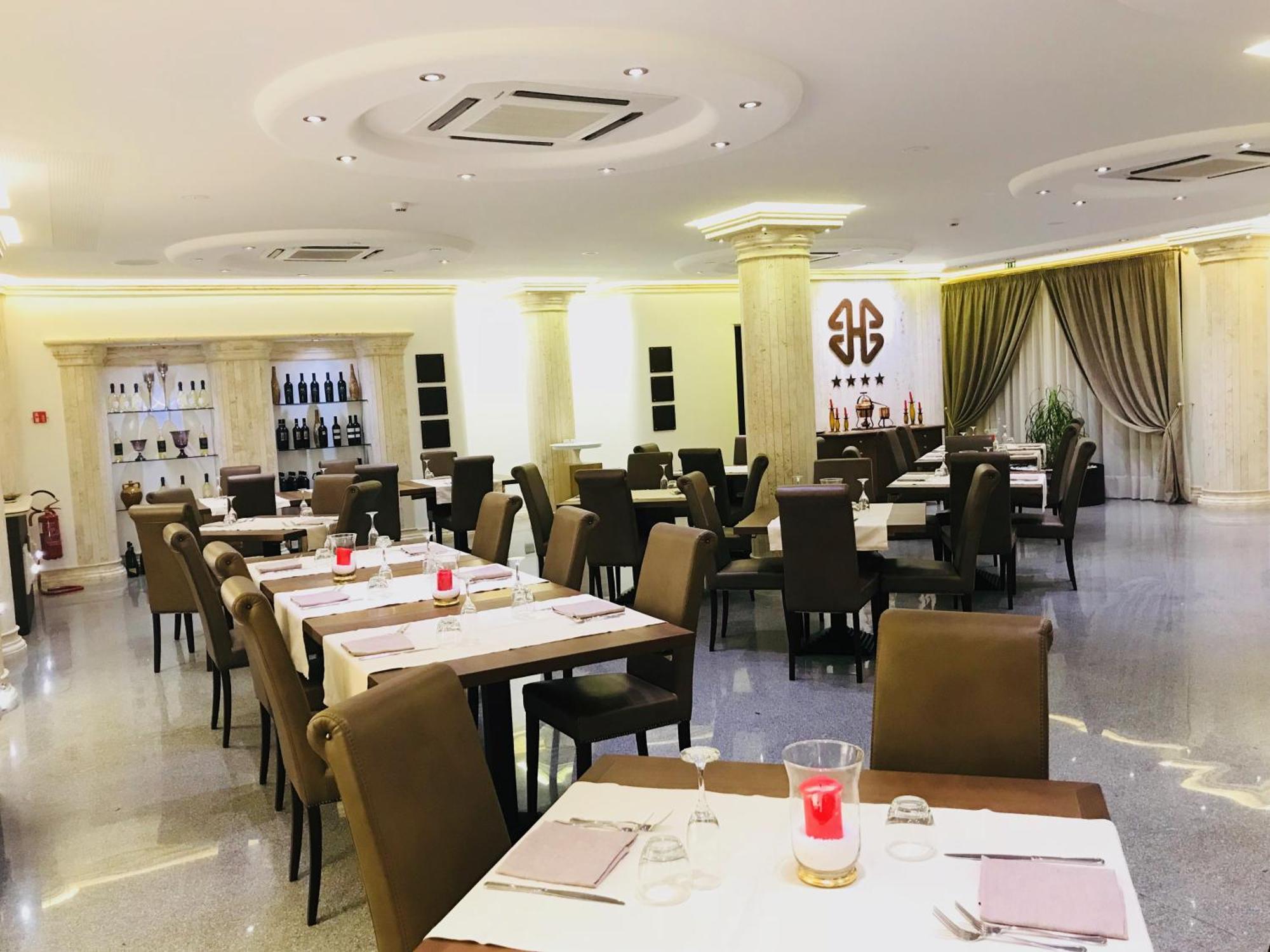 Bhb Hotel มันดูเรีย ภายนอก รูปภาพ